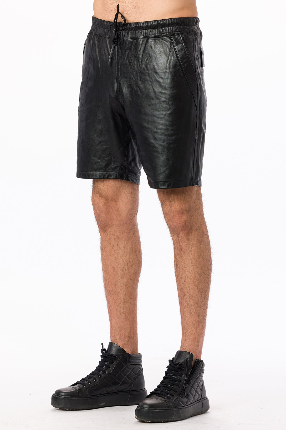 Suvi NYC Men's leather shorts. Lambskin. Classy. Elegant. 100 % Turkish leather. Elegant.Elegant. Elastic waist band.