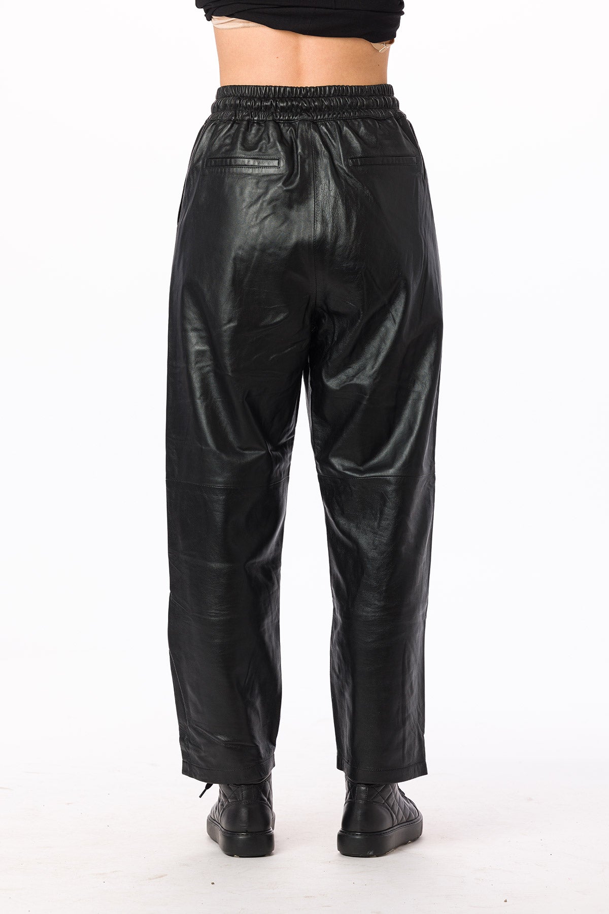 Women's  Real Turkish Leather Pants for Spring and Winter. Lambskin. Lining inside. Luxurious . Elastic waistband. Side pockets.