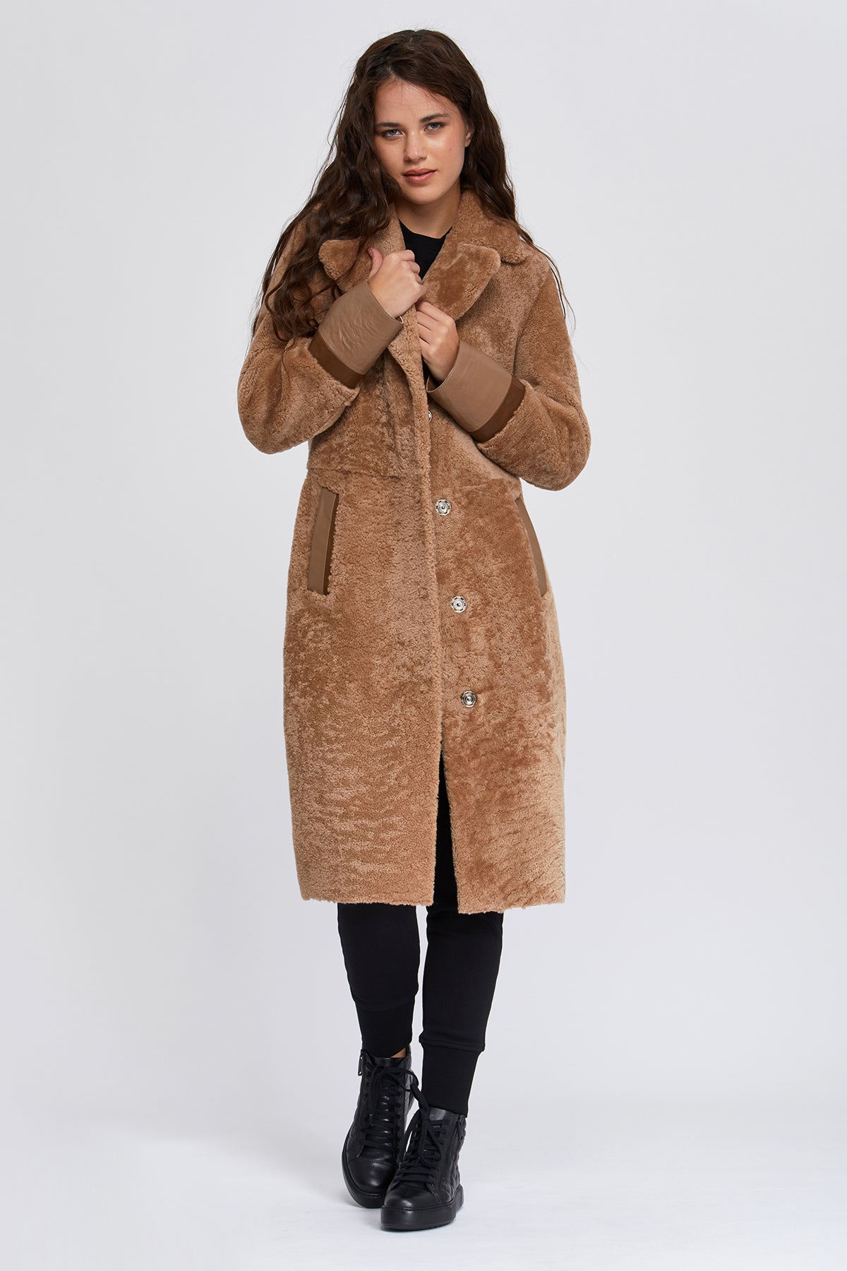 Women's Real Shearling Winter Coats. High-End Quality. 100 % Turkish Sheepskin. Cold Weather Essentials in great design. Stylish. Luxurious.